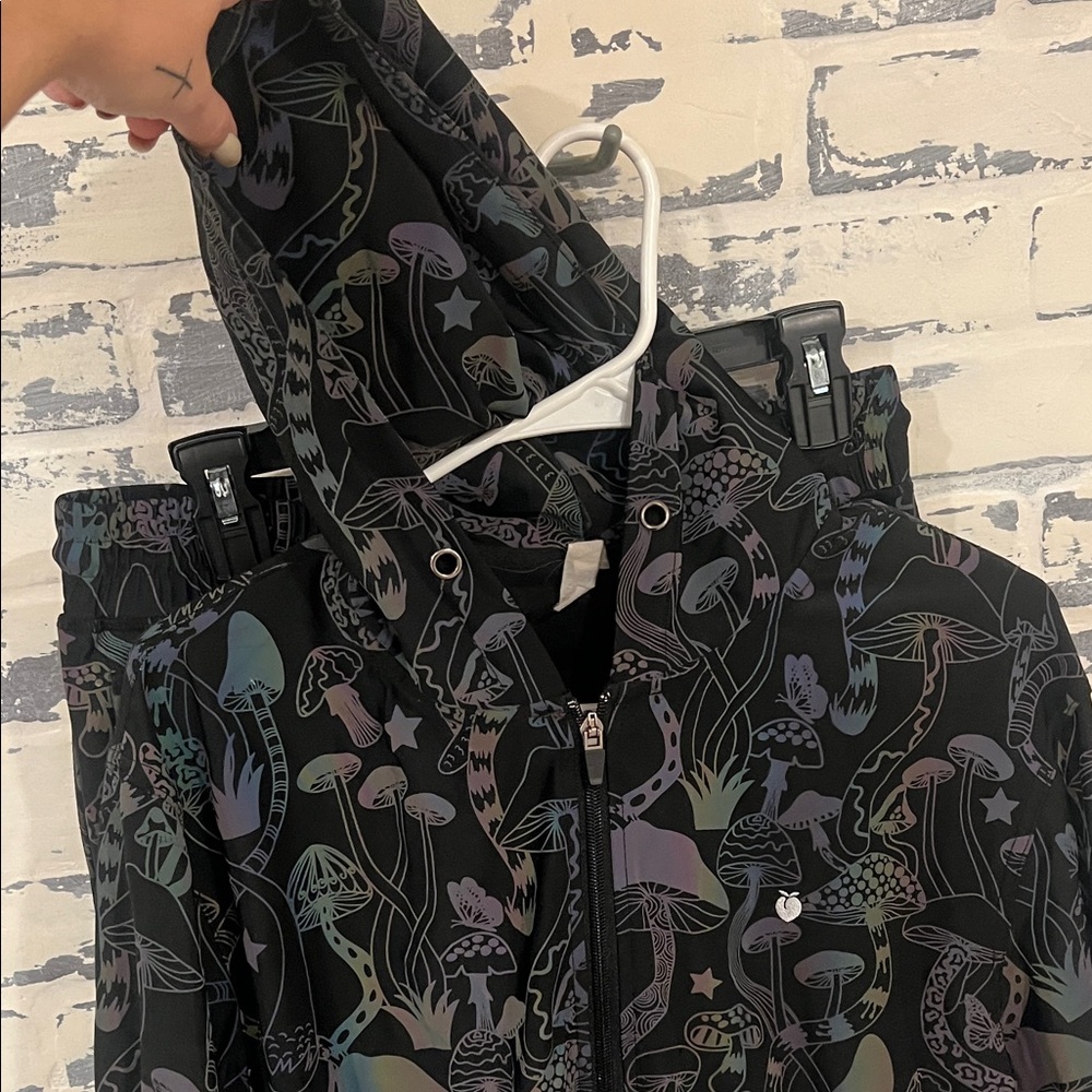 Reflective Mushroom Patterned Jacket and Pants Set - Picture 4 of 7